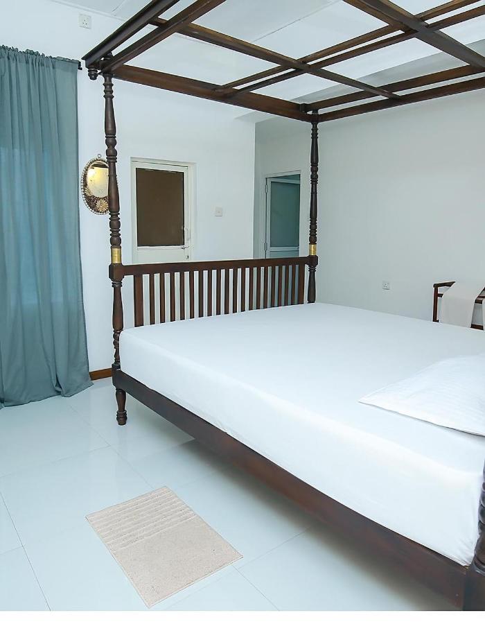 The Duchess Old Hotel Matara Kültér fotó