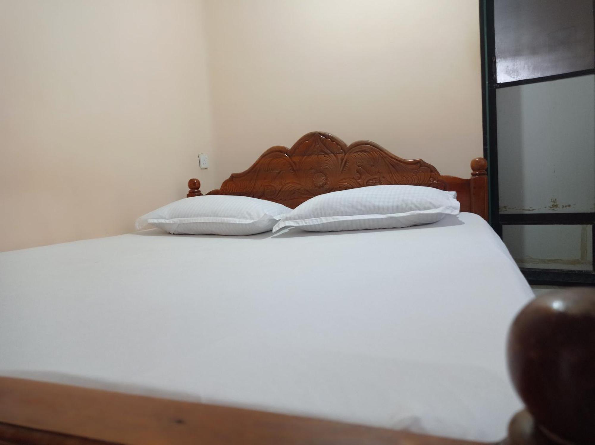 The Duchess Old Hotel Matara Kültér fotó